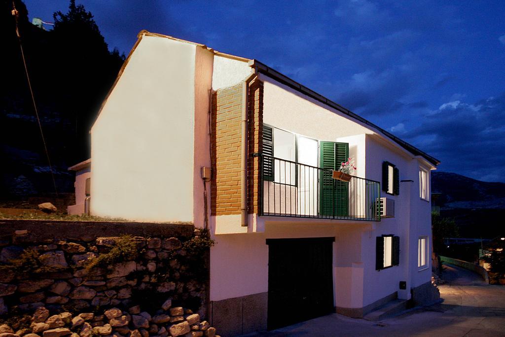 Holiday Home Miklica Klis Exteriör bild